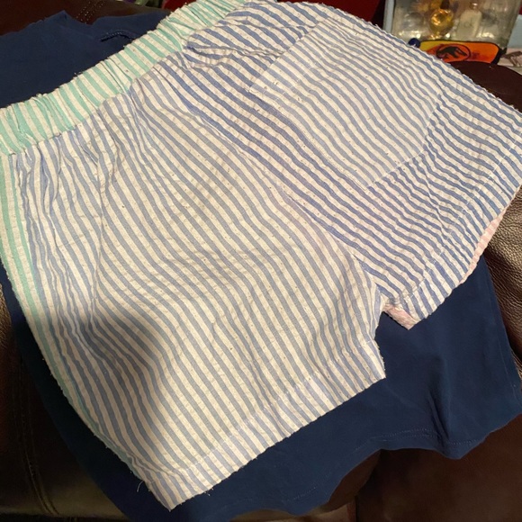 Trendy Toddler shirt and matching shorts - Picture 4 of 4